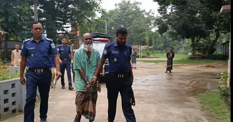 পুলিশি হেফাজতে আটক বৃদ্ধ